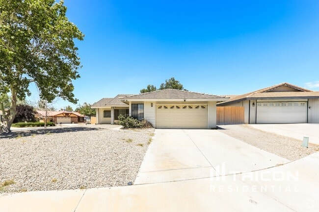 Building Photo - 15160 Mesquite Ct Rental