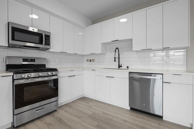 Photo - 12714 S Figueroa St Townhome