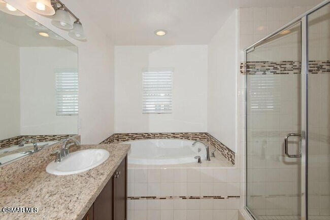 Photo - 32 Secret Hollow Ln