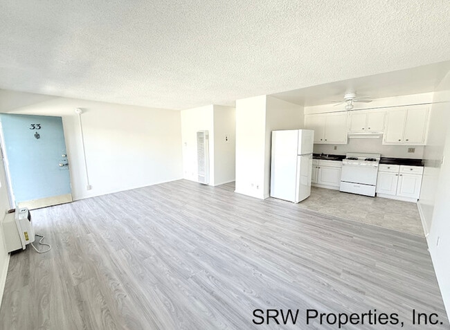 Photo - Aqua Vista Apartments