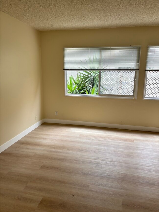 Photo - 315 Longfellow Ave Unit 315