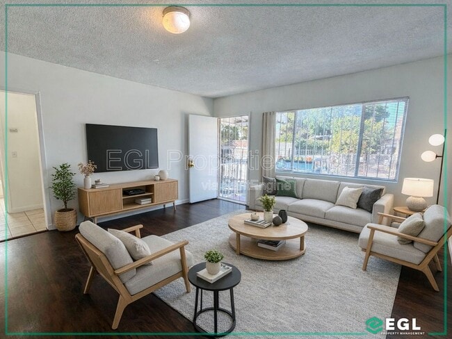 Building Photo - 126 Jullien St Unit 2