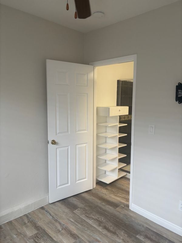 Photo - 829 Kostner Dr