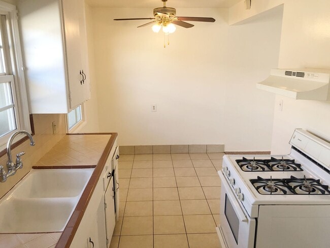 Photo - 5881 Fullerton Ave Unit 5881-B