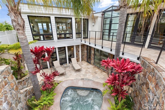 Photo - 322 Emerald Bay