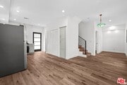 Photo - 720 W Altadena Dr House