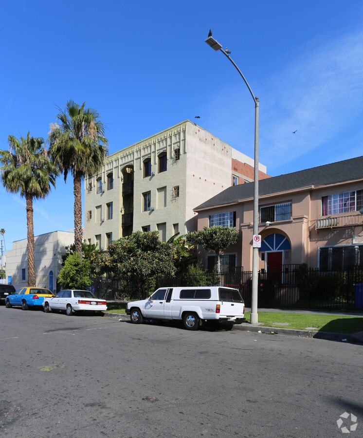 Photo - 3071 Leeward Avenue