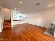 Photo - 18242 Burbank Blvd