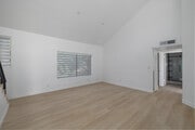 2BR, 2BA - 1,095SF - Living Room - 15004 Nordhoff St