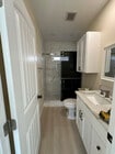 Photo - 543 W G St