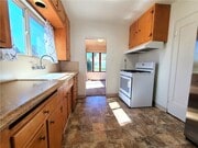 Photo - 902 College Ave