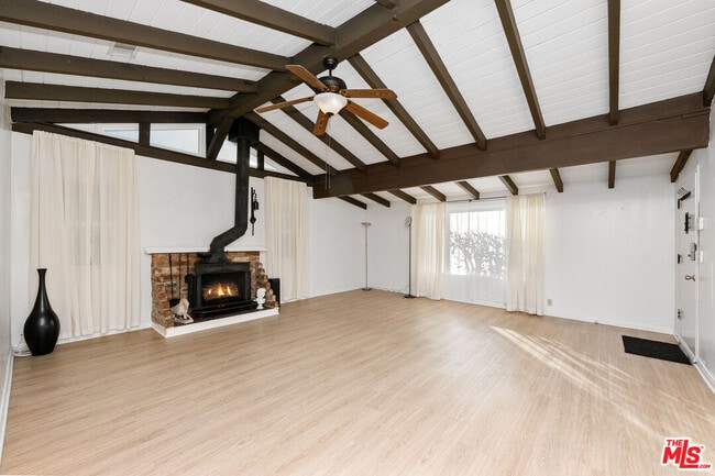 Building Photo - 4822 Lemona Ave