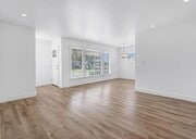 Photo - 15017 Bodger Ave