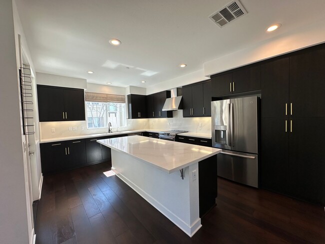 Photo - Winslow Complex Gem Unit 105