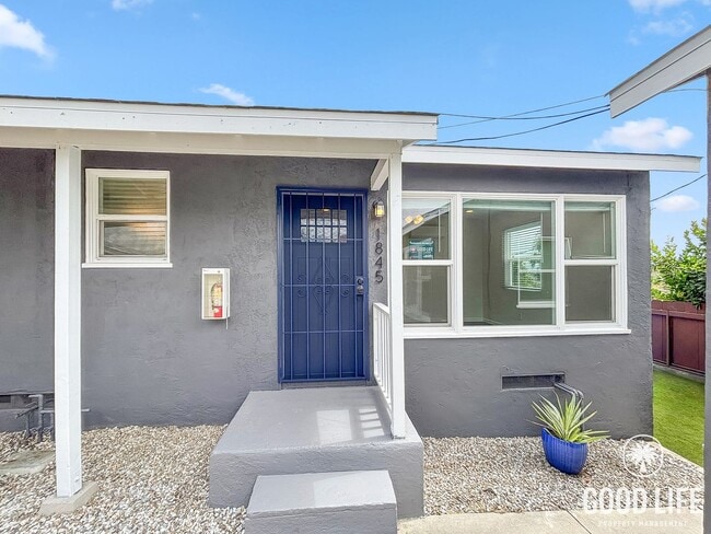 Building Photo - Charming 2BD/1BA South Park Unit 1845 Edgemont St