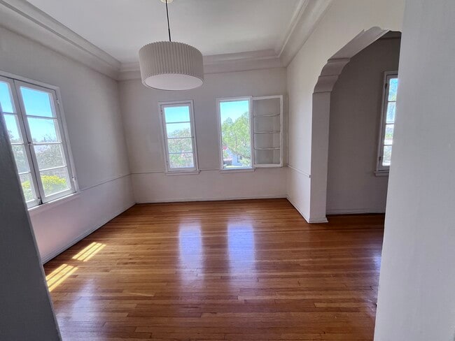 Building Photo - 1426 Alvira St Unit 1426
