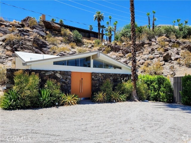 Building Photo - 2499 S Palm Canyon Dr Rental