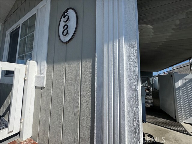 Photo - 21851 Newland St