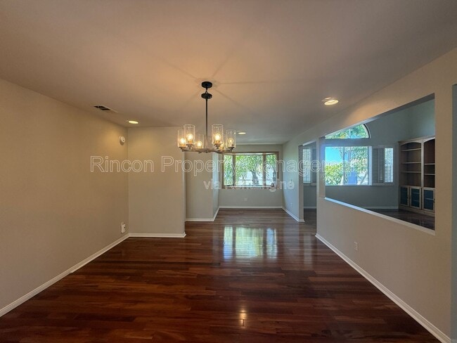 Photo - 2462 Pierpont Blvd