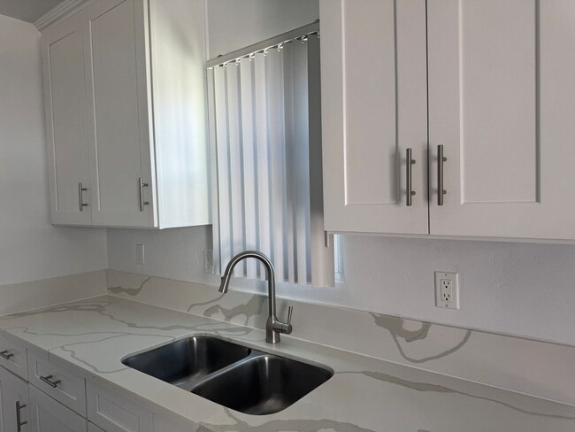 Photo - 170 1/2 Garret Avenue Unit 170 1/2