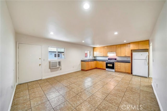 Photo - 6735 Elmer Ave Unit 12