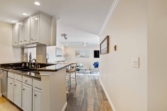 Photo - 640 The Village Unit 109