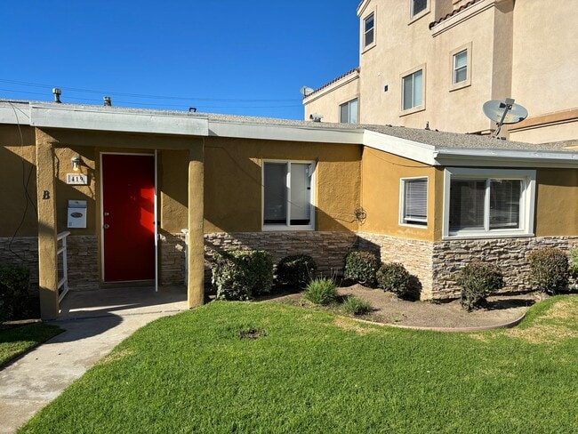 Photo - 419 11th St Apartment Unit B