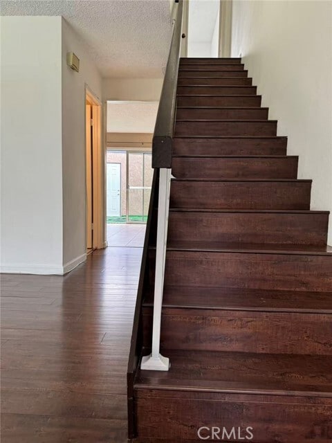 Photo - 751 Windwood Dr