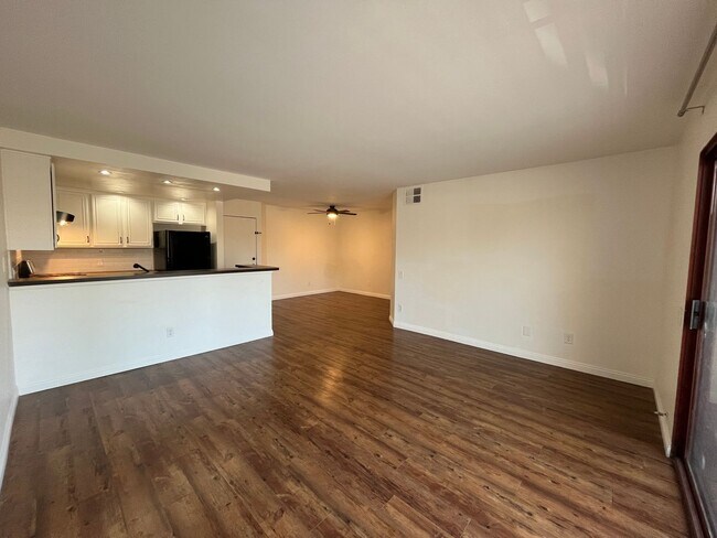 Photo - Canoga Park 2+1 w/pool + spa, gated entry + parking included!