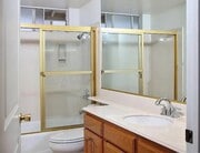 Photo - 19538 Kilfinan St