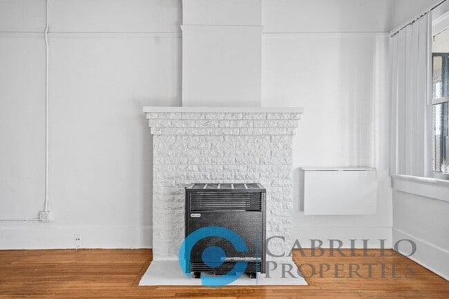 Photo - 2261 Fourth Ave