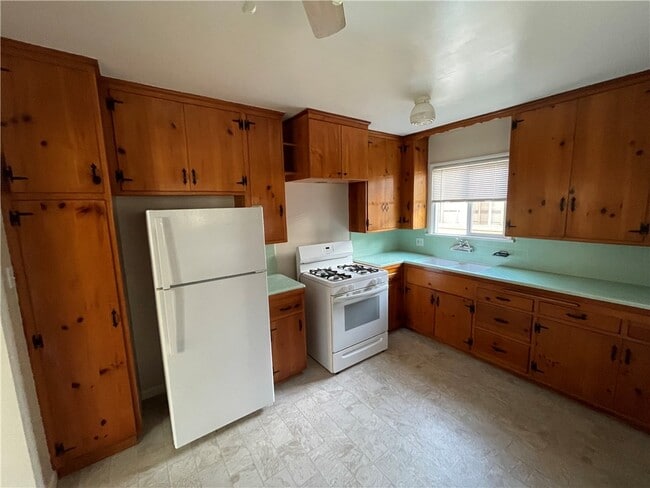 Photo - 3311 Alameda Unit E