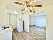 Photo - 5625 W Jefferson Blvd Apartment Unit 1