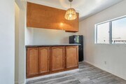 Photo - 847 W 43rd St Condo