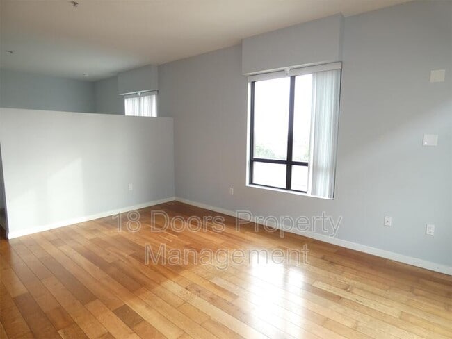 Photo - 889 Date St Unit 347