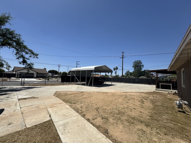 Photo - 40253 Johnston Ave