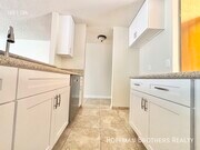 Photo - 1225 N Cherokee Ave Unit 207