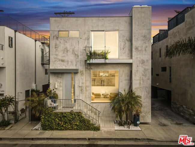 Building Photo - 657 Mildred Ave Rental