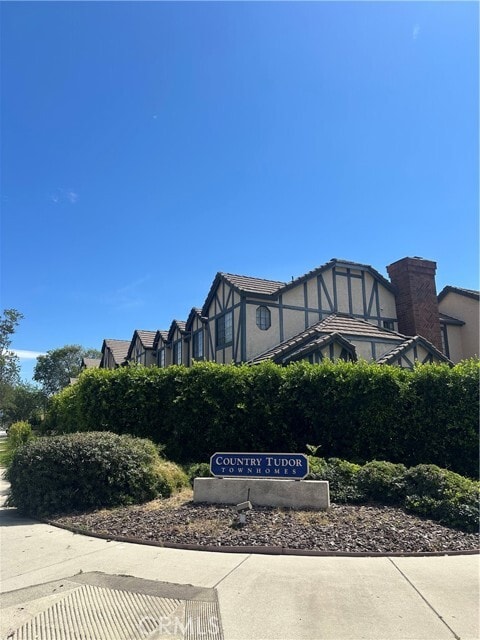 Building Photo - 1814 S Eighth Ave Unit P