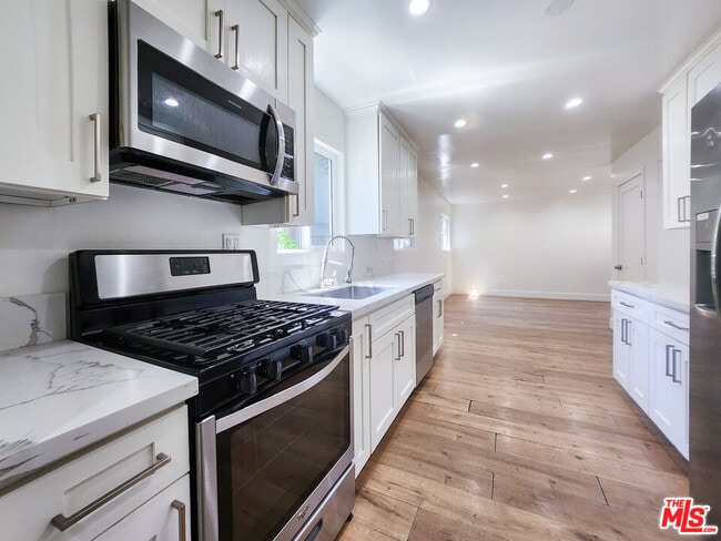 Photo - 2917 N Coolidge Ave Unit 1