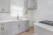 Photo - 2015 Locust Ave Townhome