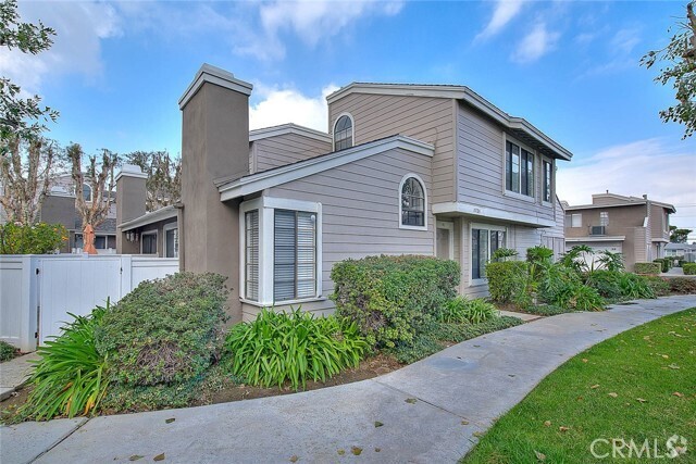 Building Photo - 15726 Tetley St Rental