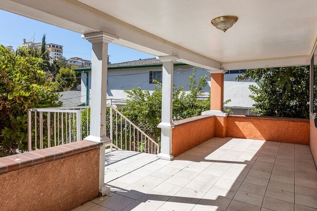Photo - Quiet back house in Silver Lake!