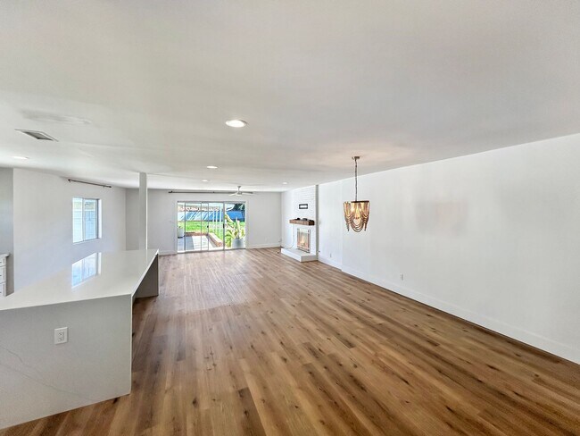Photo - Gorgeous 3B/2BA house w/ Large Backyard, A...