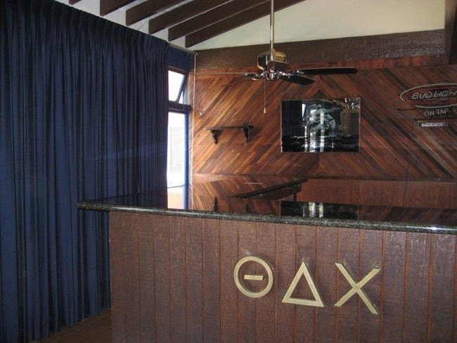 Photo - 547 Gayley Avenue