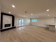 Photo - Upgraded + freshly prepped 3+2.5 in Granad... House