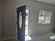 Photo - Hawthorne Unit A