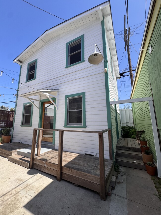 Building Photo - 1413 Abbot Kinney Blvd Unit 1413.5