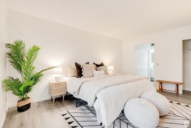 Photo - Alosta Place