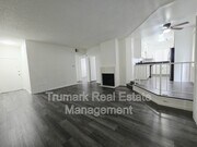 Photo - 14605 Burbank Blvd Unit 103